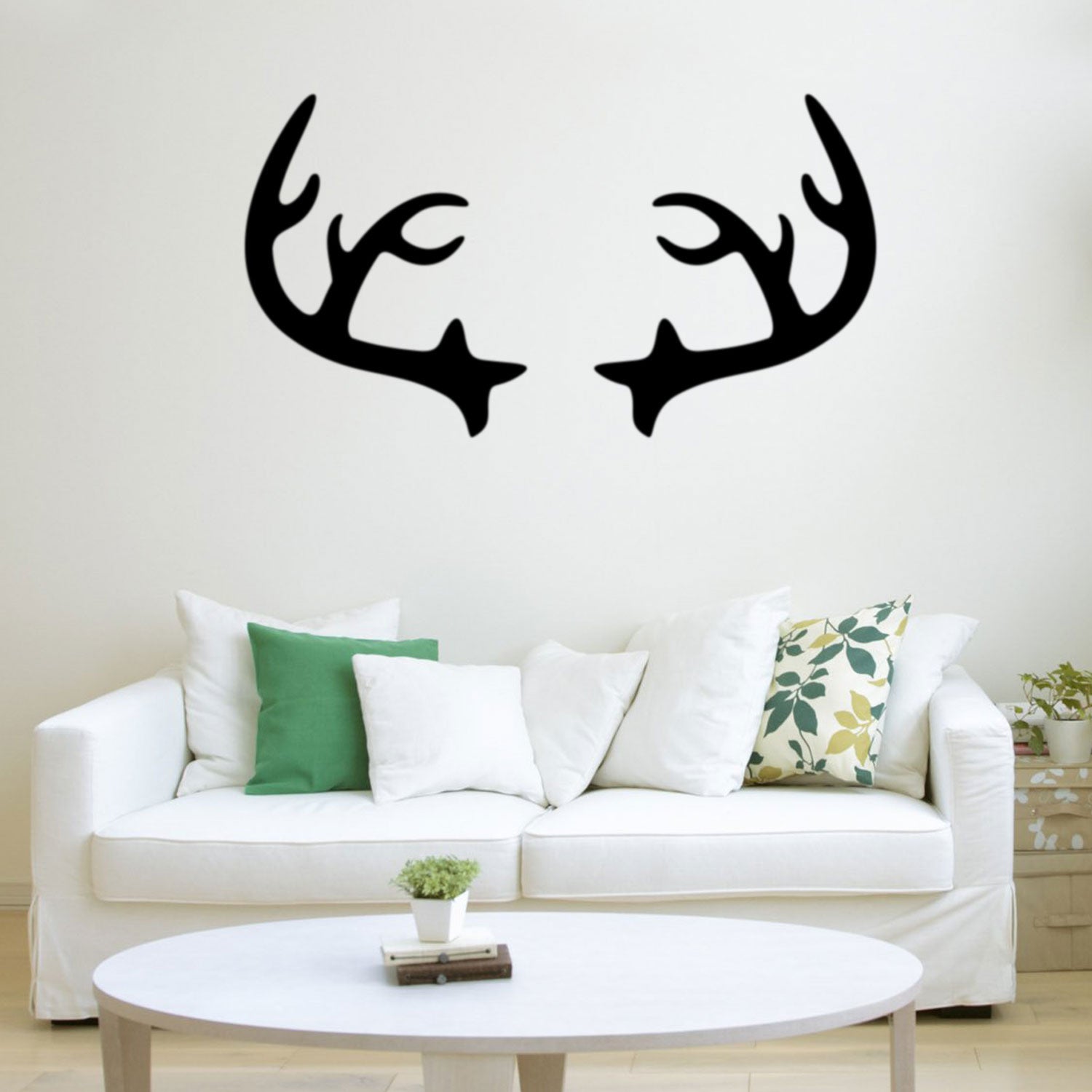 Chic Holiday Christmas Reindeer - Deer Antler Vinyl Wall Art Decal - 28" x 23" Decoration Vinyl Sticker - Black 660078081136